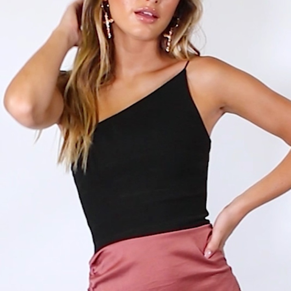 NWT Princess Polly one shoulder top